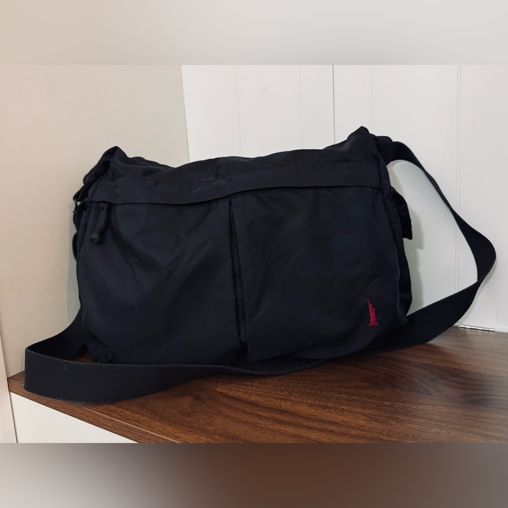 EASTBOY School Bag Black Nylon Crossbody Messenger Bag Large  #Japan WORN ONCE